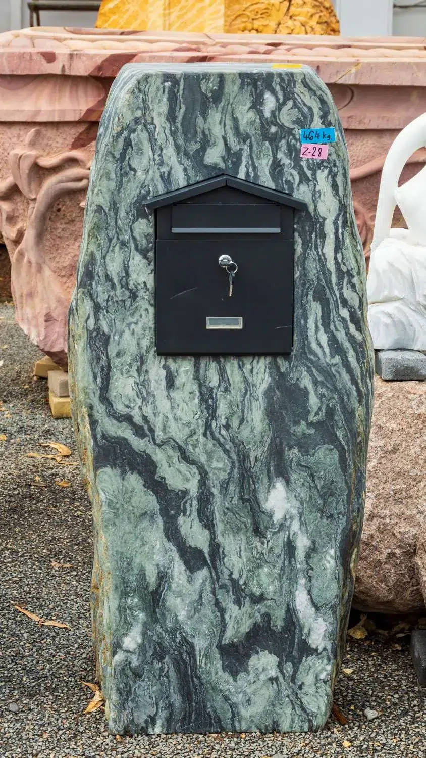 Ornamental stone or garden feature at Finlay's Stone in Holtze — gallery image 2