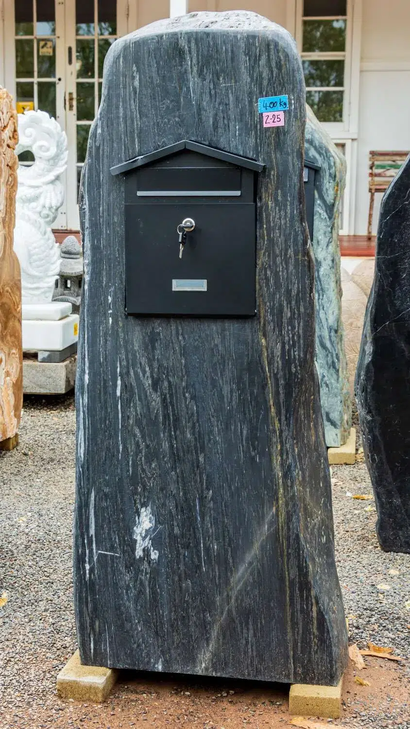 Ornamental stone or garden feature at Finlay's Stone in Holtze — gallery image 5
