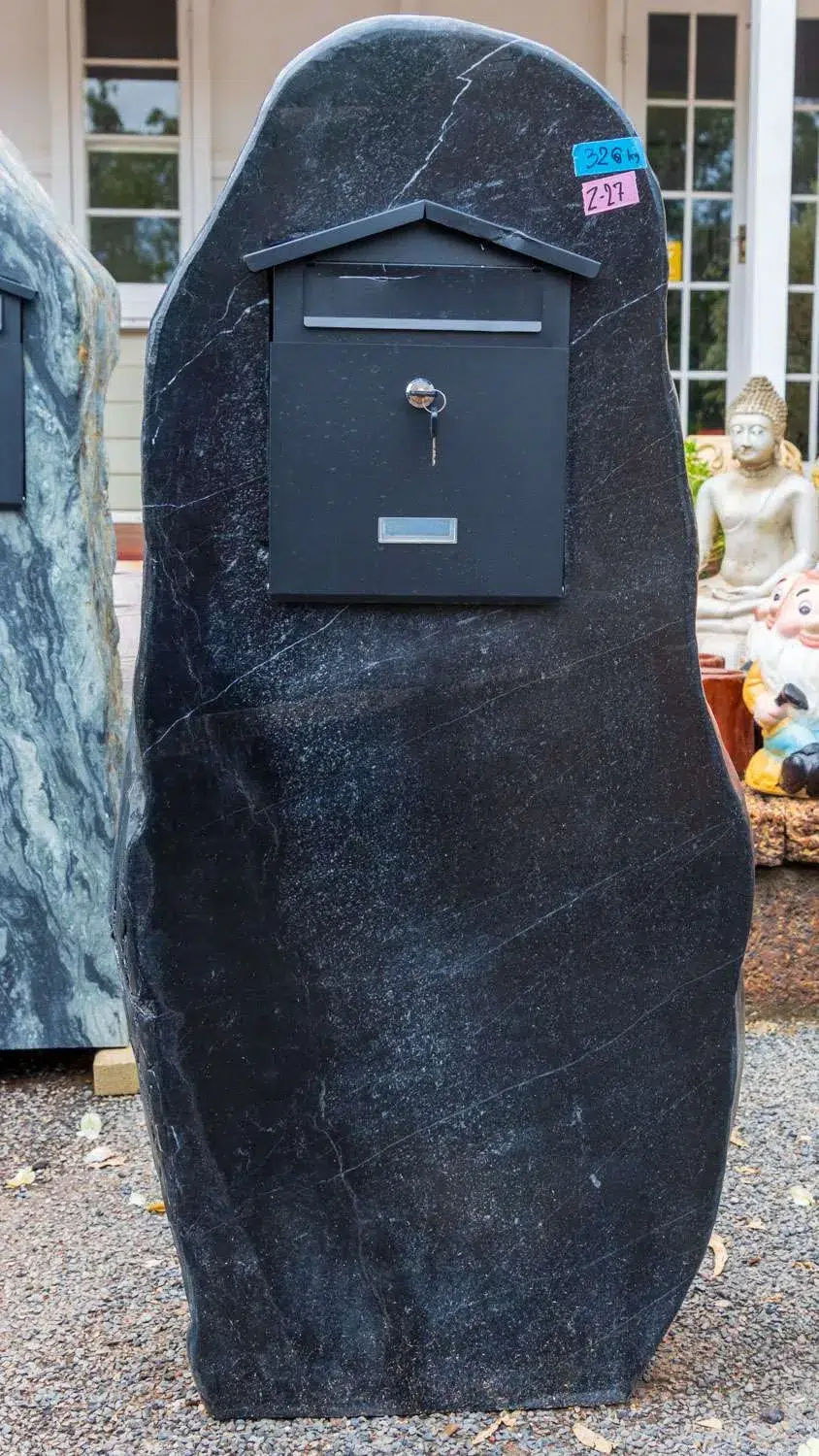 Ornamental stone or garden feature at Finlay's Stone in Holtze — gallery image 6