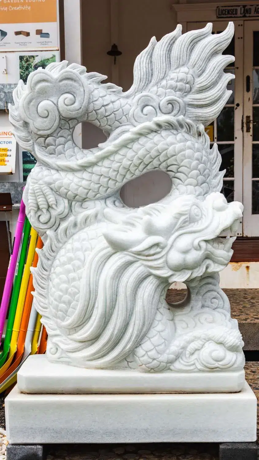 Ornamental stone or garden feature at Finlay's Stone in Holtze — gallery image 43