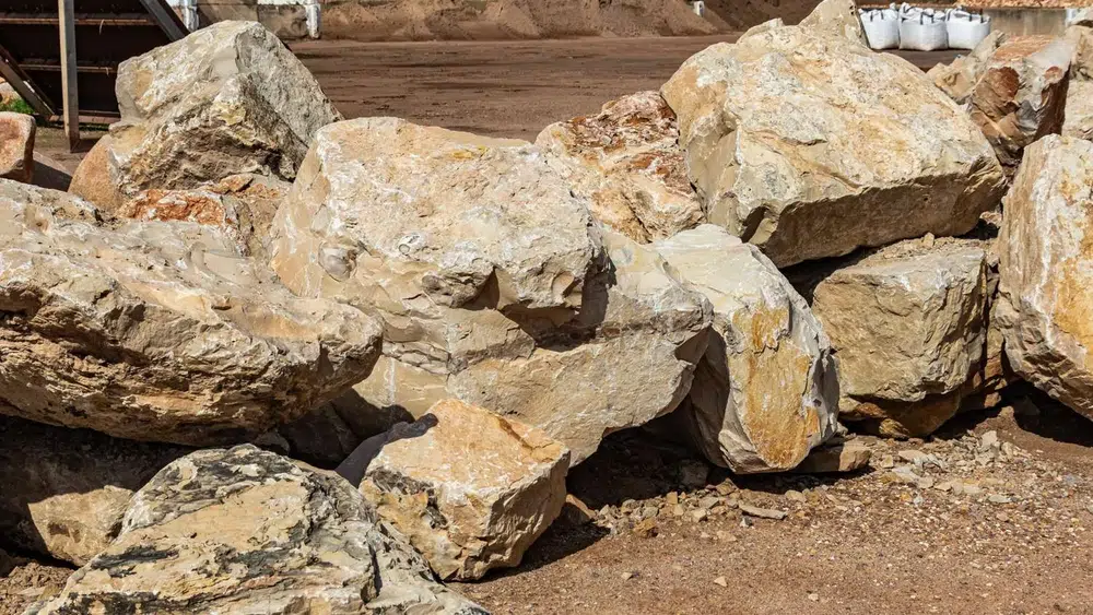 Landscape rock or boulder at Finlay's Stone in Holtze — gallery image 4